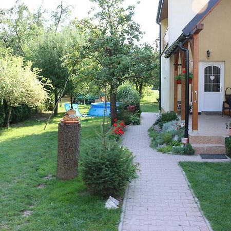 Appartement Privat Cerenica à Belusa Extérieur photo