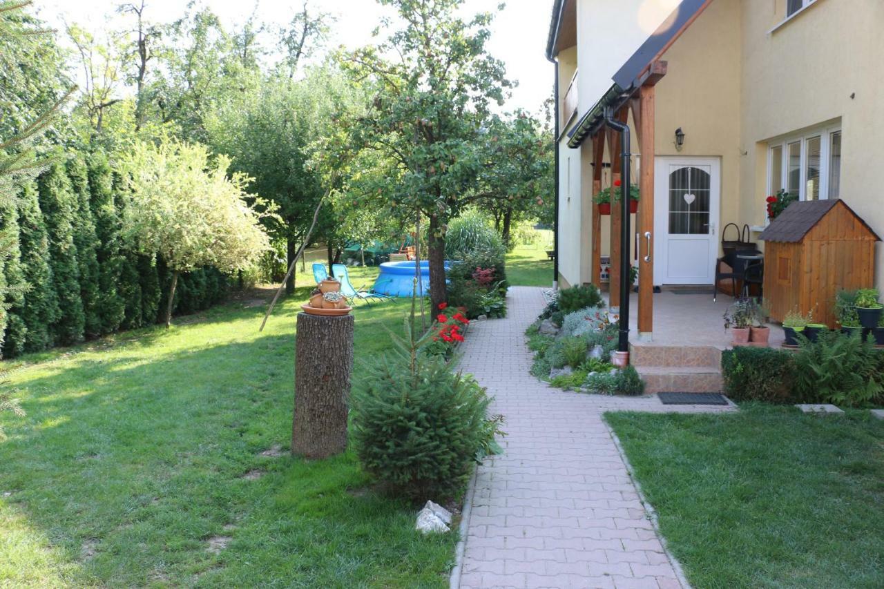 Appartement Privat Cerenica à Belusa Extérieur photo