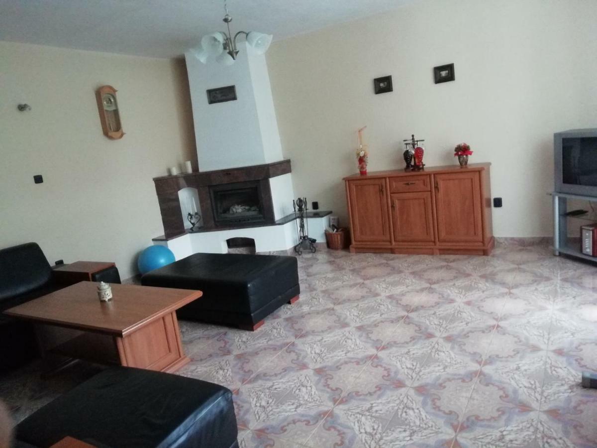 Appartement Privat Cerenica à Belusa Extérieur photo