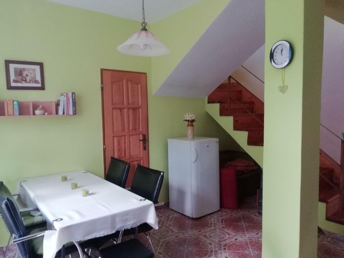 Appartement Privat Cerenica à Belusa Extérieur photo