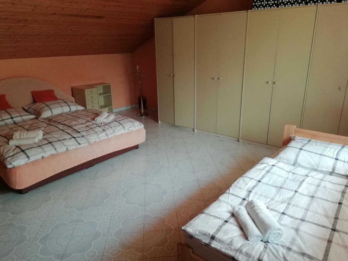 Appartement Privat Cerenica à Belusa Extérieur photo